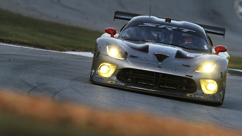 Illustration for article titled Entirely Gratuitous ALMS SRT Viper Porn